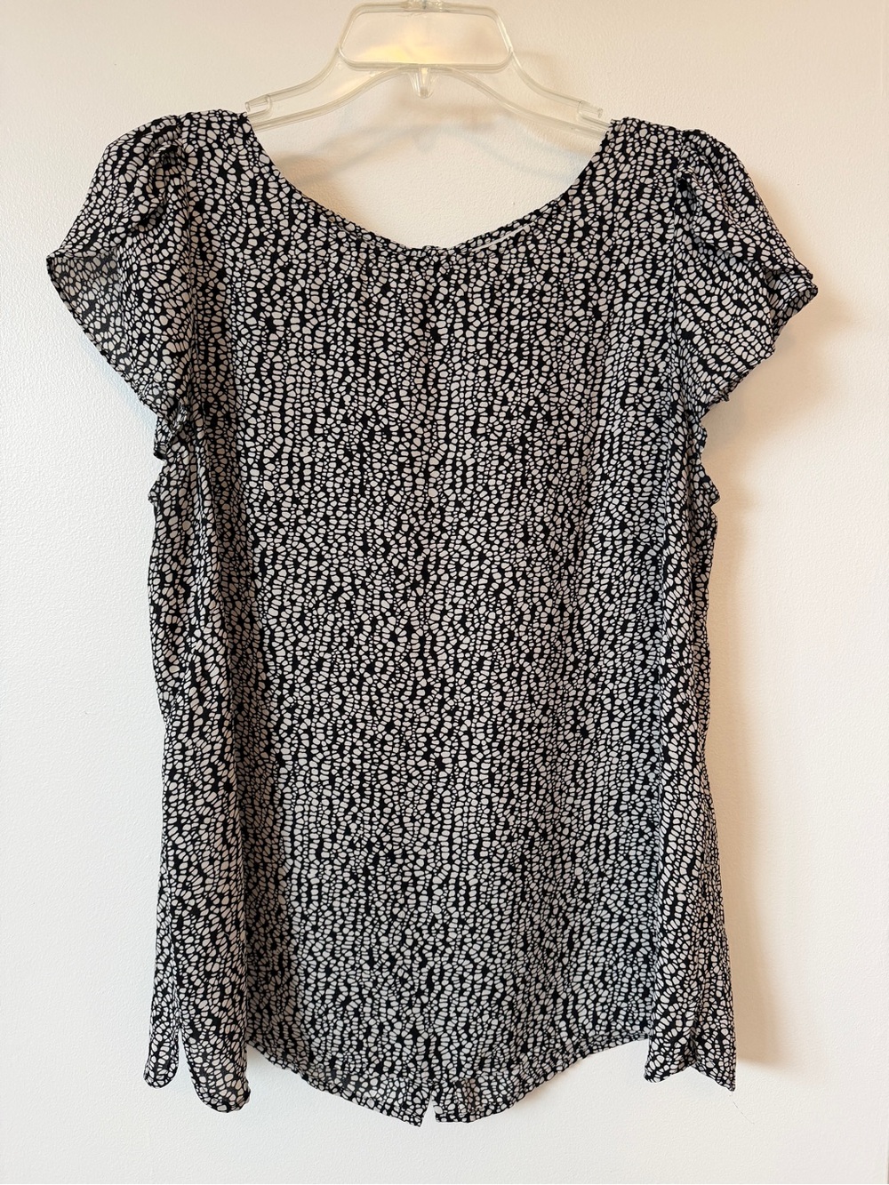 LOFT Black & White Printed Cap Sleeve Women’s Top